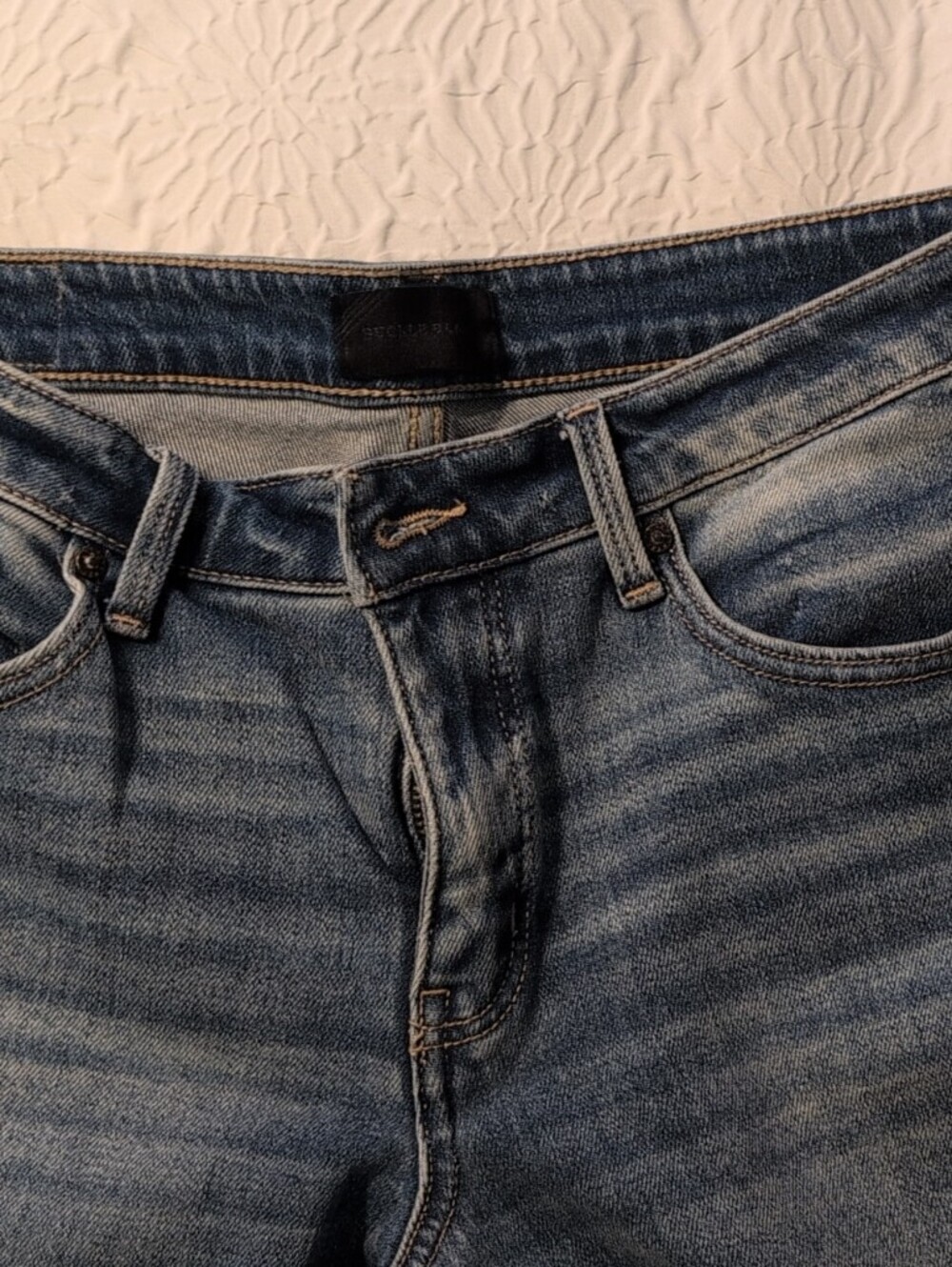 Women's Buckle Black Cropped Wide Leg Jeans